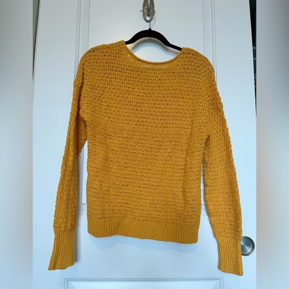 Abercrombie & Fitch Knit Sweater - Picture 2 of 5